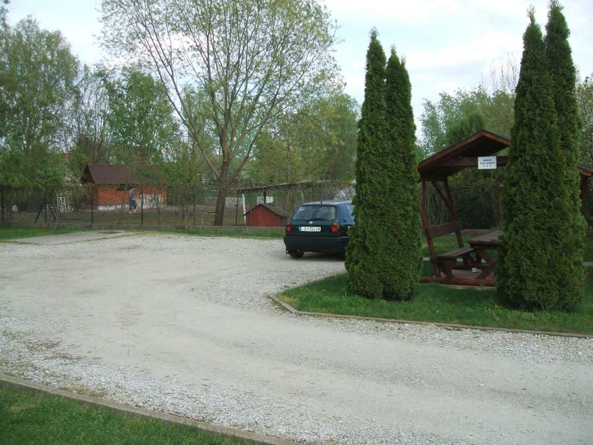 Tó Vendégház Debrecen Exterior foto